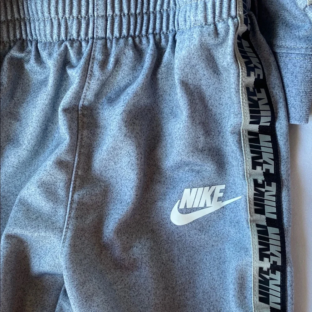 Nike Kids' Gray Tracksuit with Logo Size 18 months - Picture 3 of 8